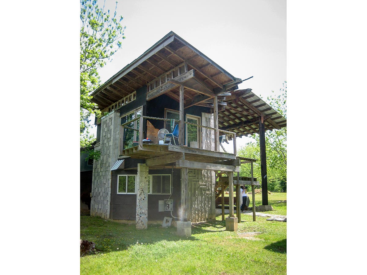 KATRINA - Rural Studio is an off-campus design-build program, in the School of Architecture, Planning and Landscape Architecture at Auburn University.